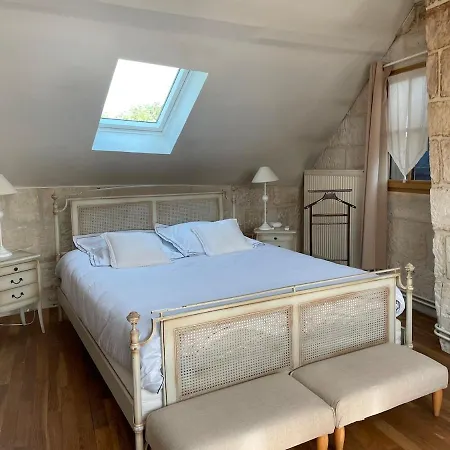 La Maison Bleue * Tracy-le-Mont