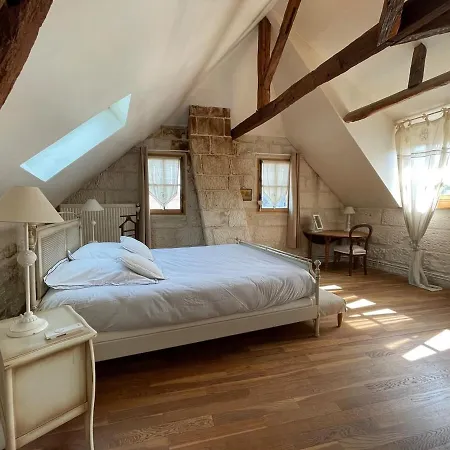 La Maison Bleue * Tracy-le-Mont